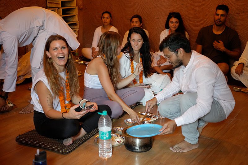 Balanced Diet for Yoga Practitioners